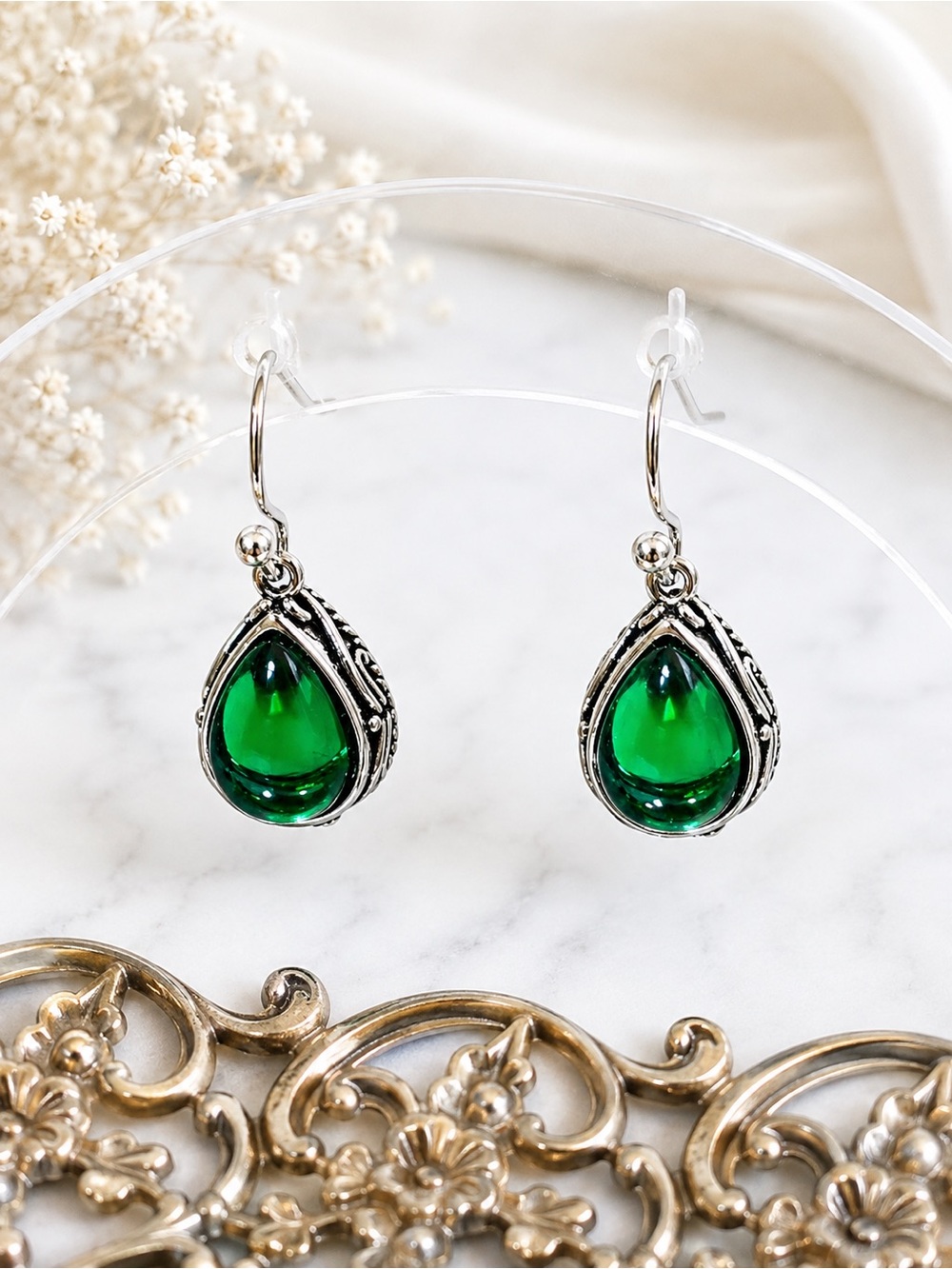 NEW! Silver Tone Filigree Teardrop Set Emerald Green Dangle Earrings